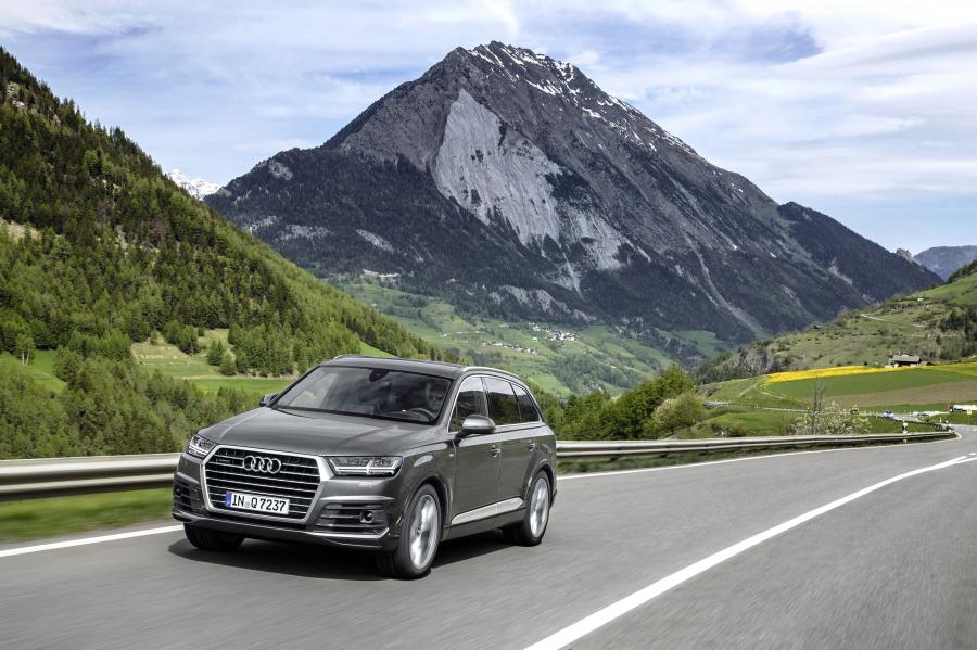  Audi Q7 TDI Quattro S-Line (4M) 2015 года  (WW) (фото 27 из 30)